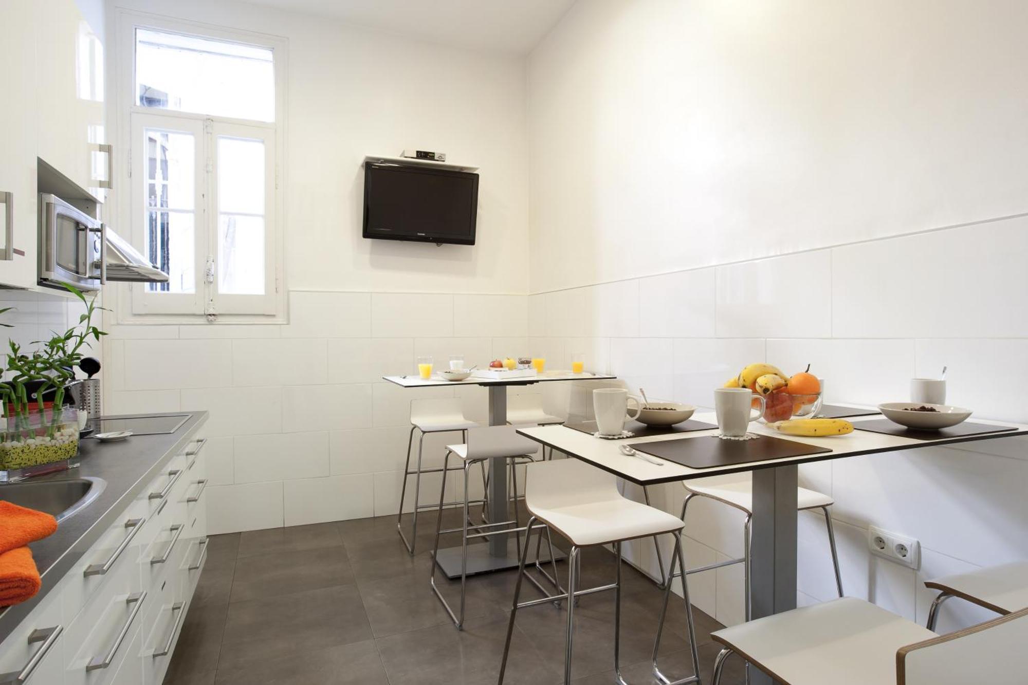 Hip Karma Hostel Барселона Экстерьер фото