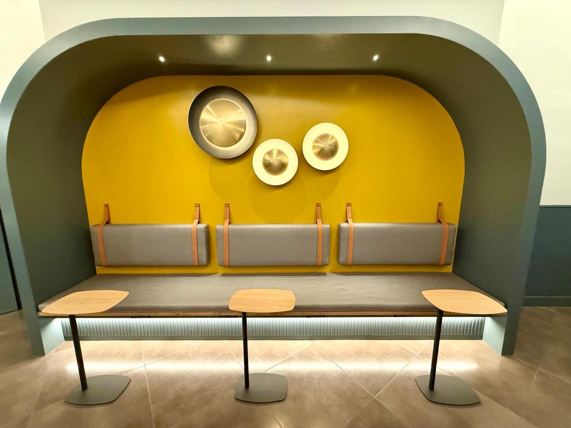 Hip Karma Hostel Барселона Экстерьер фото