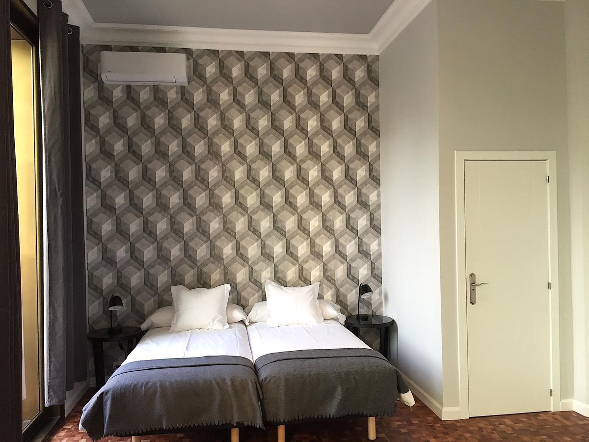 Hip Karma Hostel Барселона Экстерьер фото