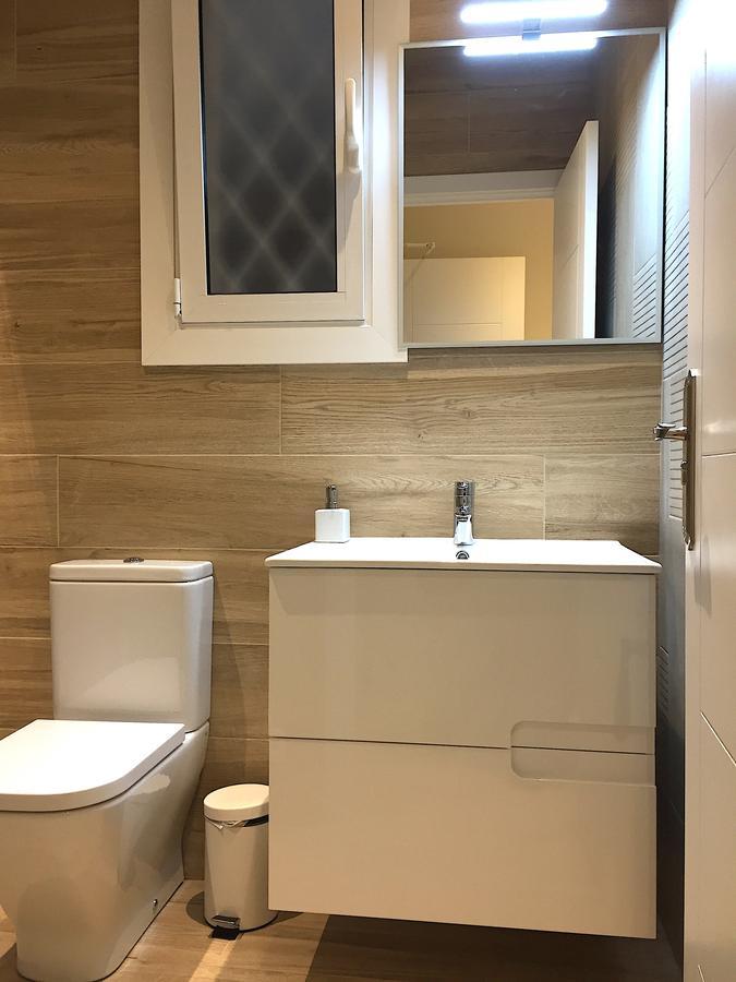 Hip Karma Hostel Барселона Экстерьер фото